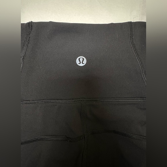Lululemon mesh leggings ♥️ - Picture 6 of 7